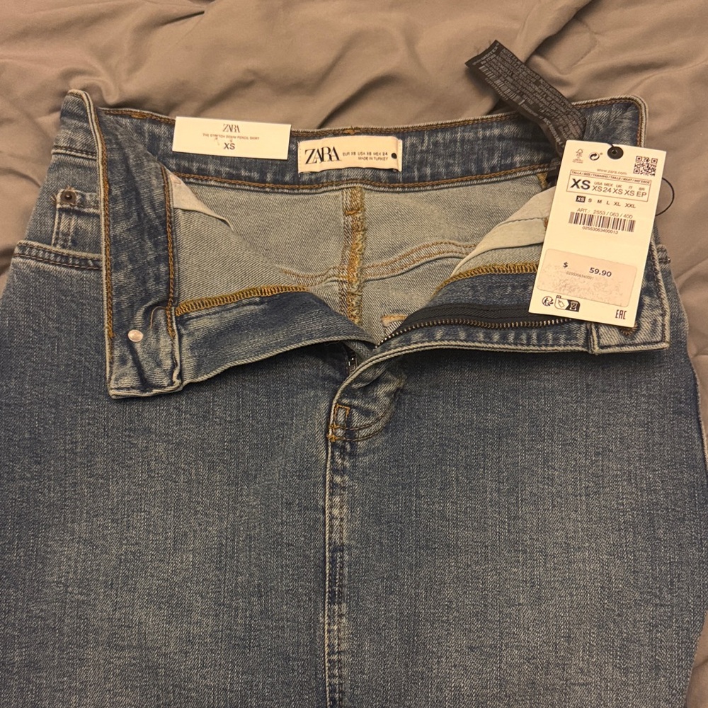 Zara Classic Blue Denim Jeans